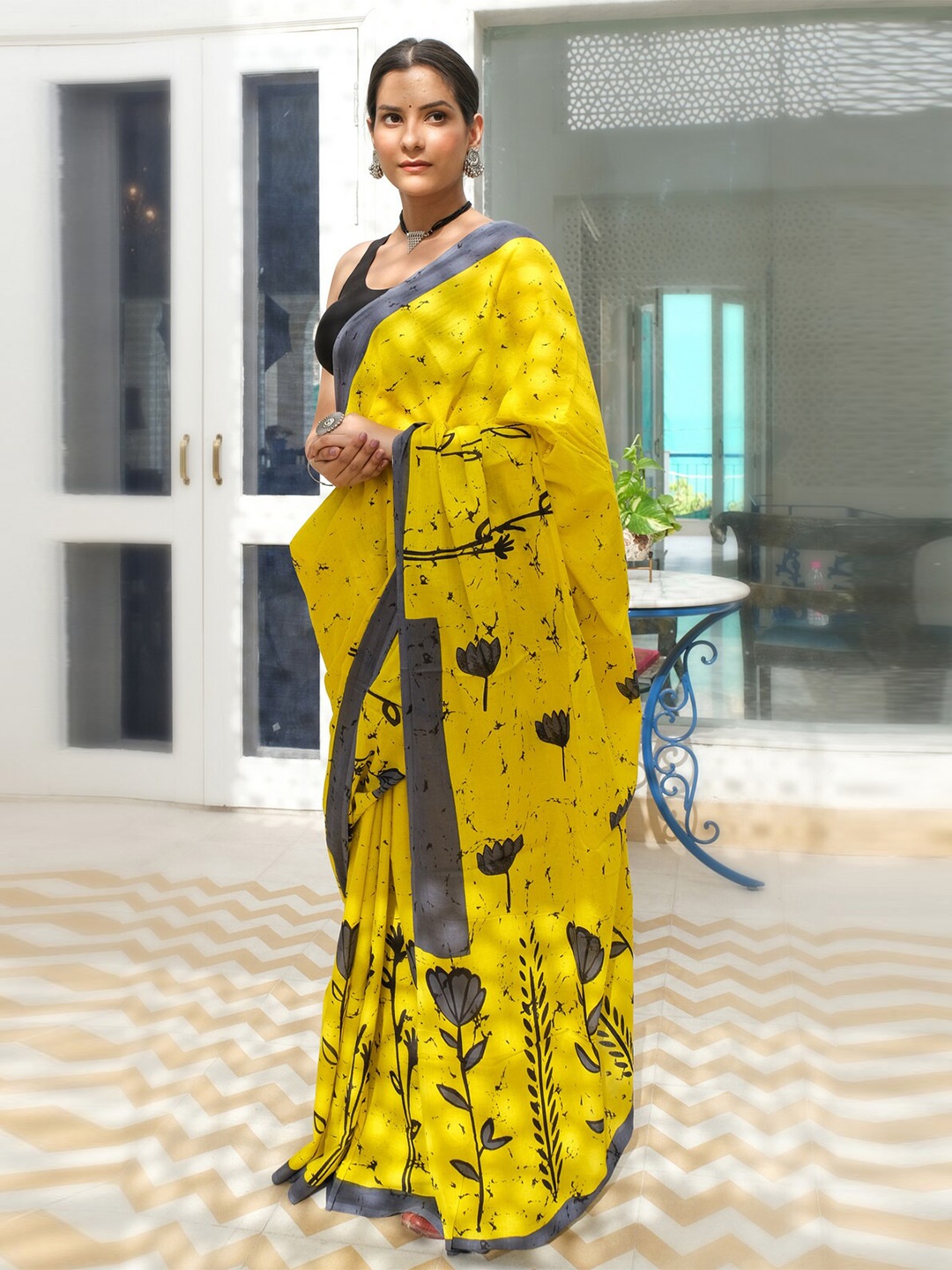 

NIKHILAM Floral Pure Cotton Bandhani Saree, Yellow