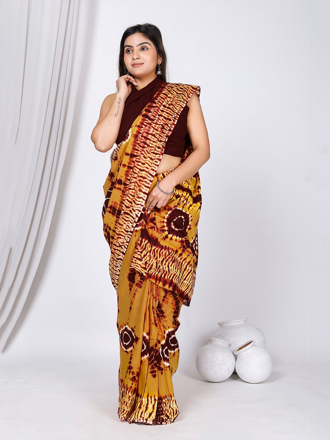 

NIKHILAM Tie & Dye Pure Cotton Bagru Saree, Brown