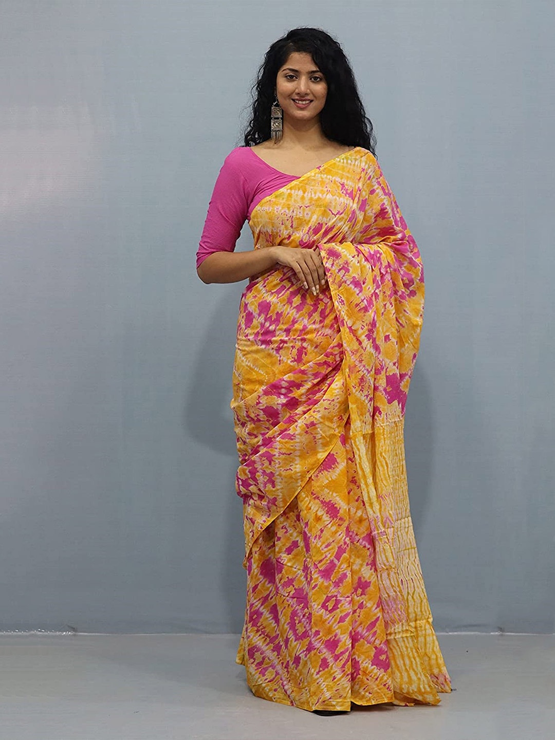 

NIKHILAM Leheriya Pure Cotton Handloom Bagru Saree, Yellow