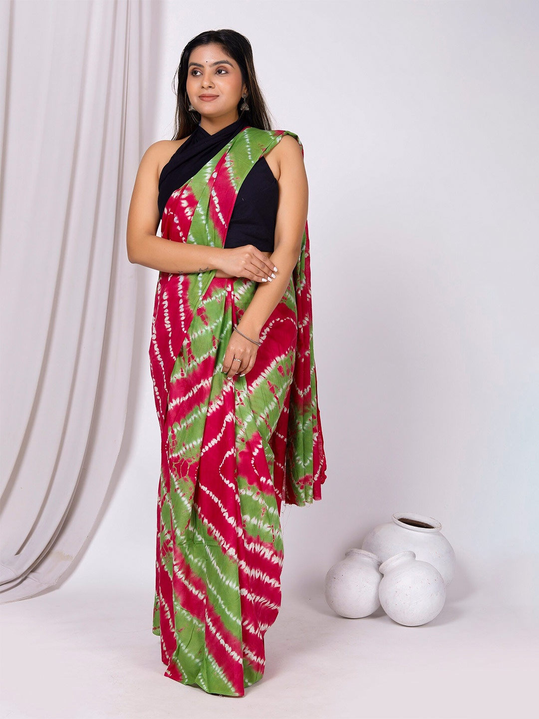 

NIKHILAM ie and Dye Pure Cotton Bagru Saree, Pink