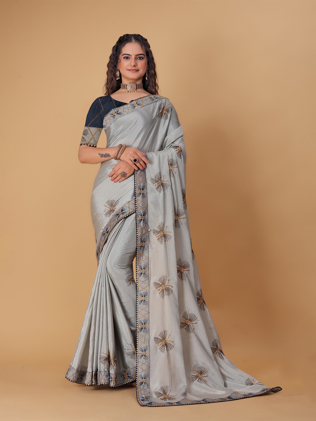

DRIZOMIZ Embroidered Heavy Work Mysore Silk Saree, Grey