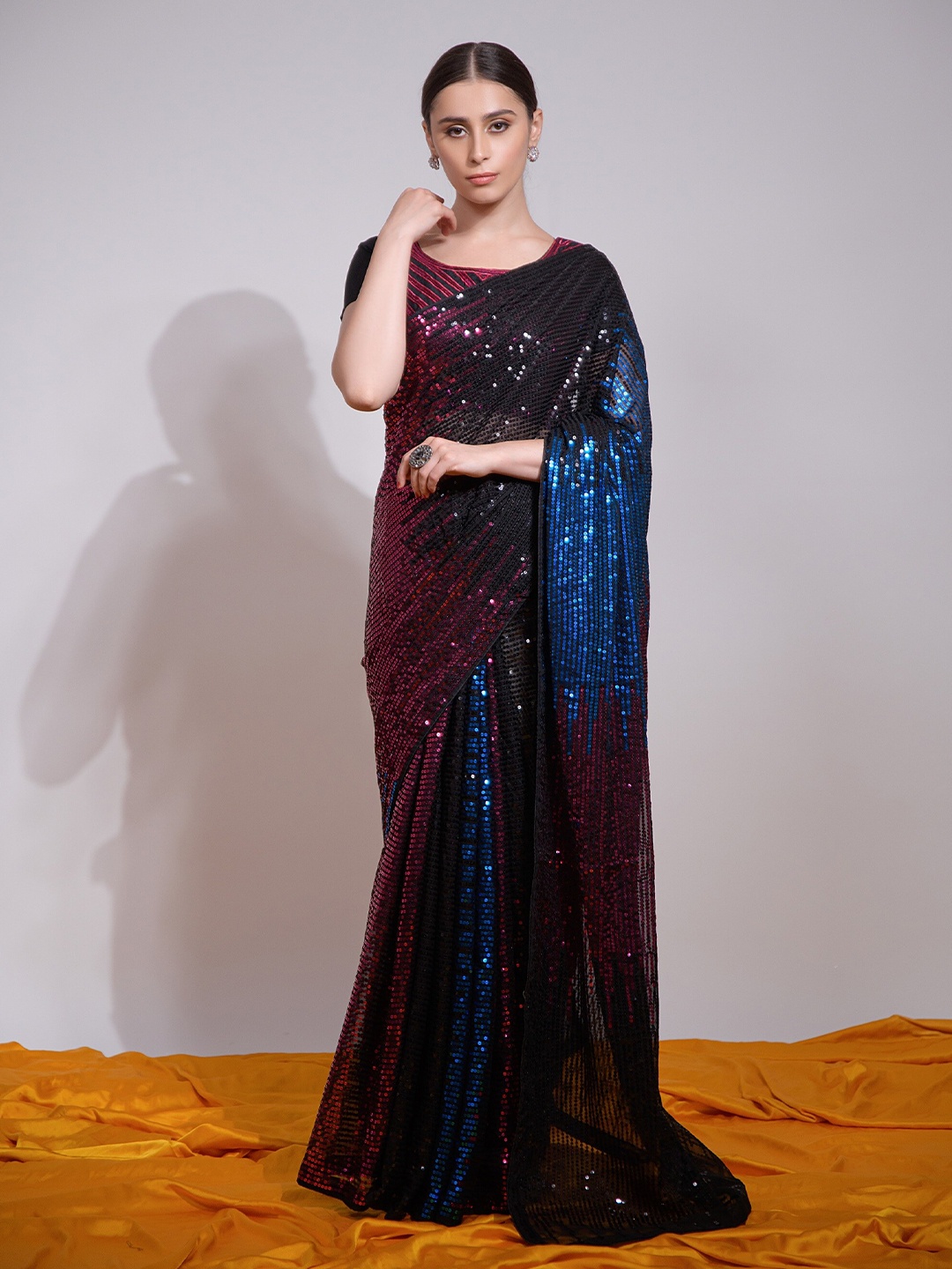

Thishma Sequinned Leheriya Saree, Pink