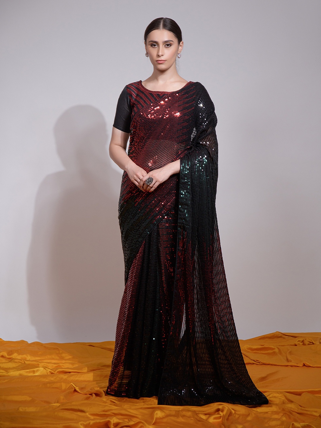 

Thishma Sequinned Leheriya Saree, Red