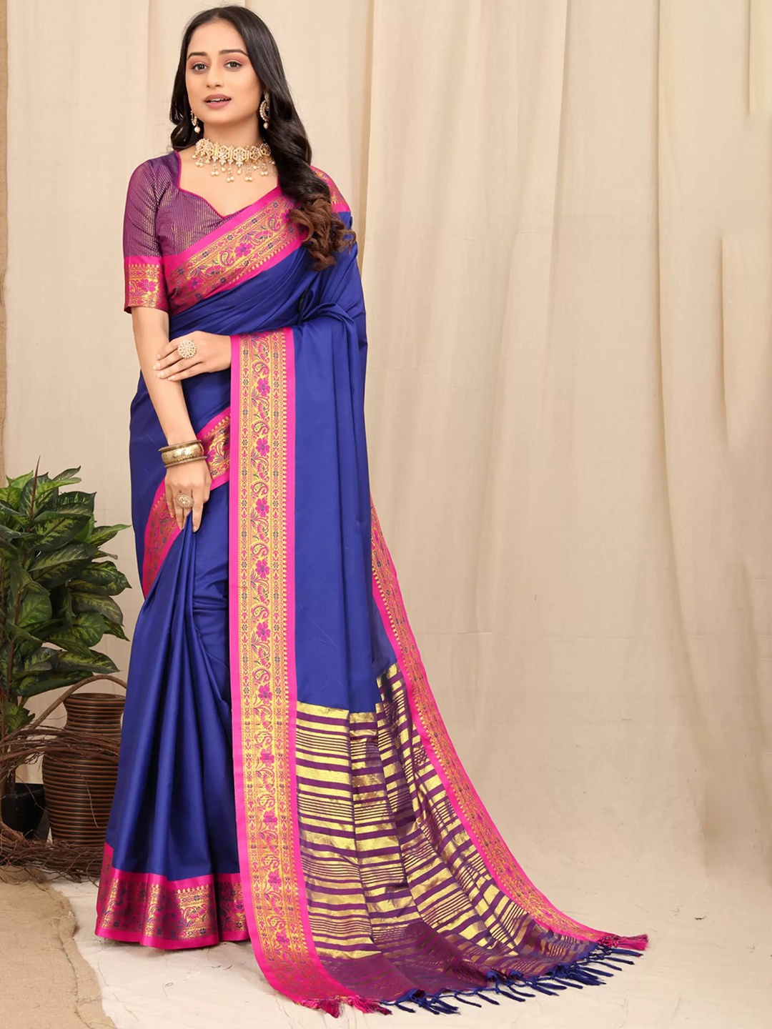 

rashora Zari Woven Design Banarasi Saree, Blue