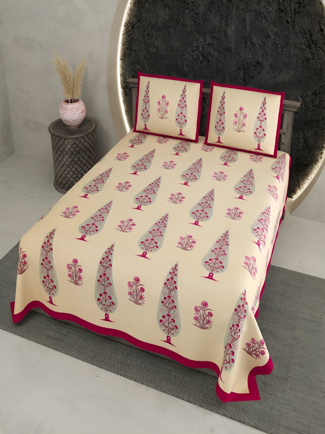 

Qfab Beige & Pink Floral 144 TC King Bedsheet with 2 Pillow Covers