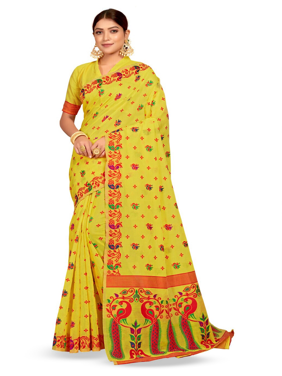 

61&7NX Floral Printed Woven Design Saree, Yellow