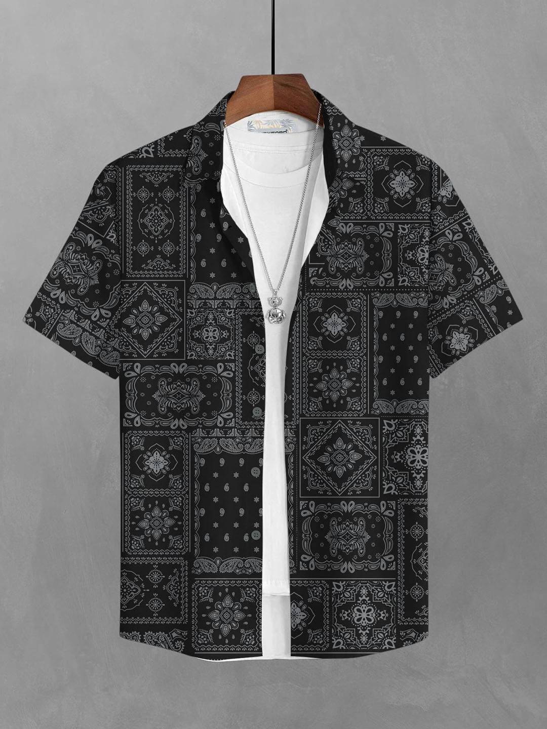 

BULLMER Men Black Straight Printed Casual Shirt