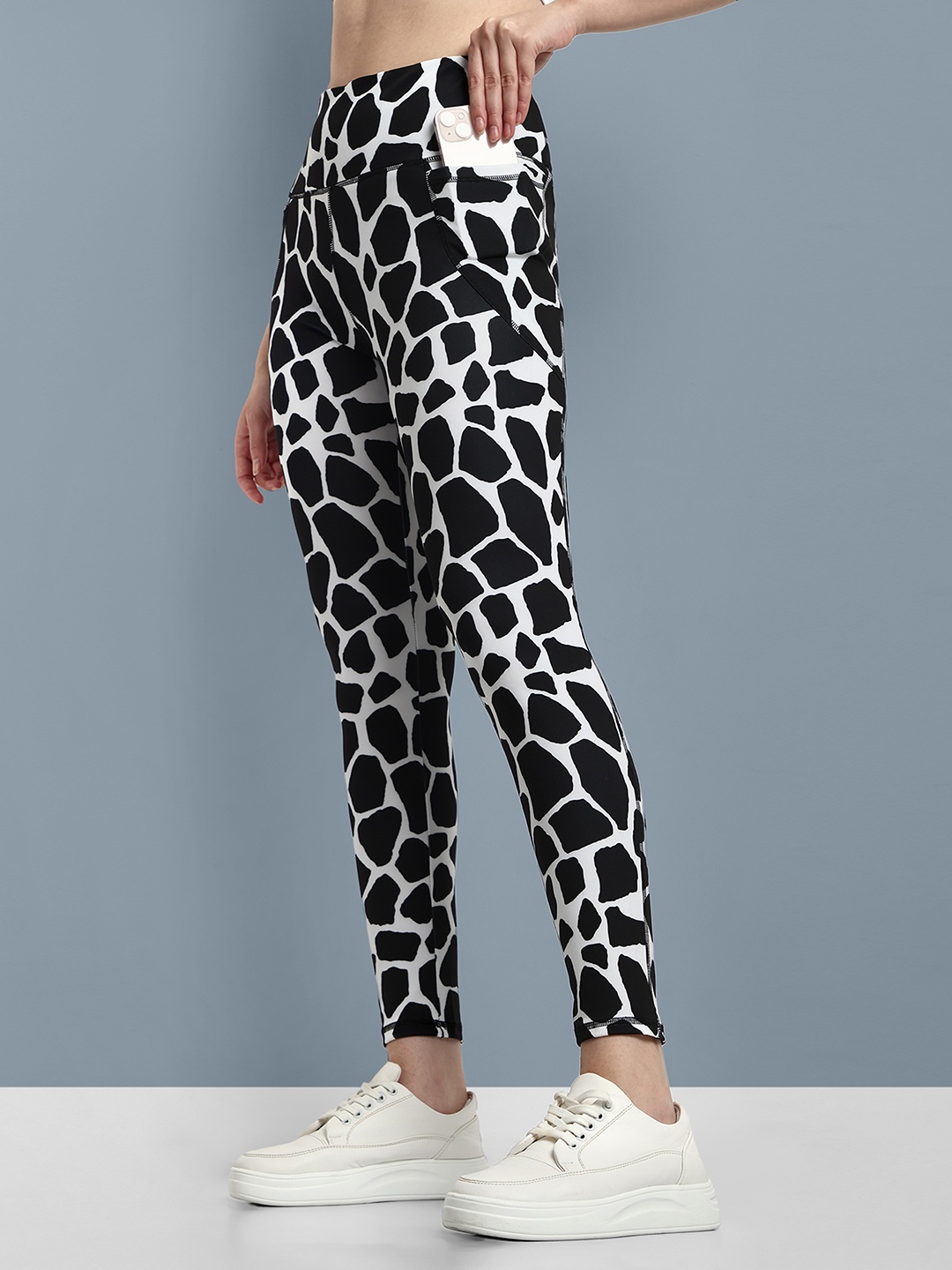 

KRONMENINEN Printed Ankle-Length Tights, Black