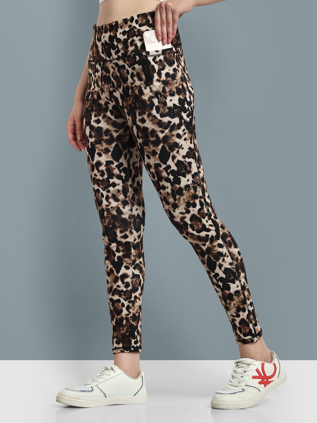 

KRONMENINEN Printed Ankle-Length Yoga Tights, Brown
