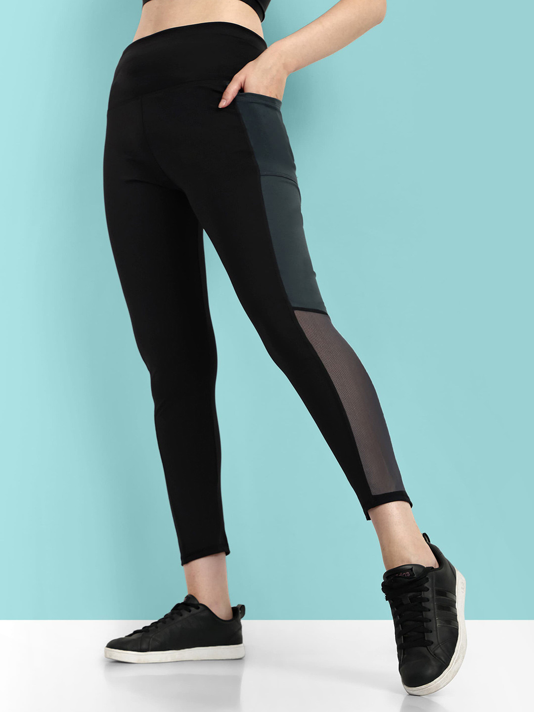

KRONMENINEN Women 4-Way Stretch Rapid-Dry Training Tights, Black