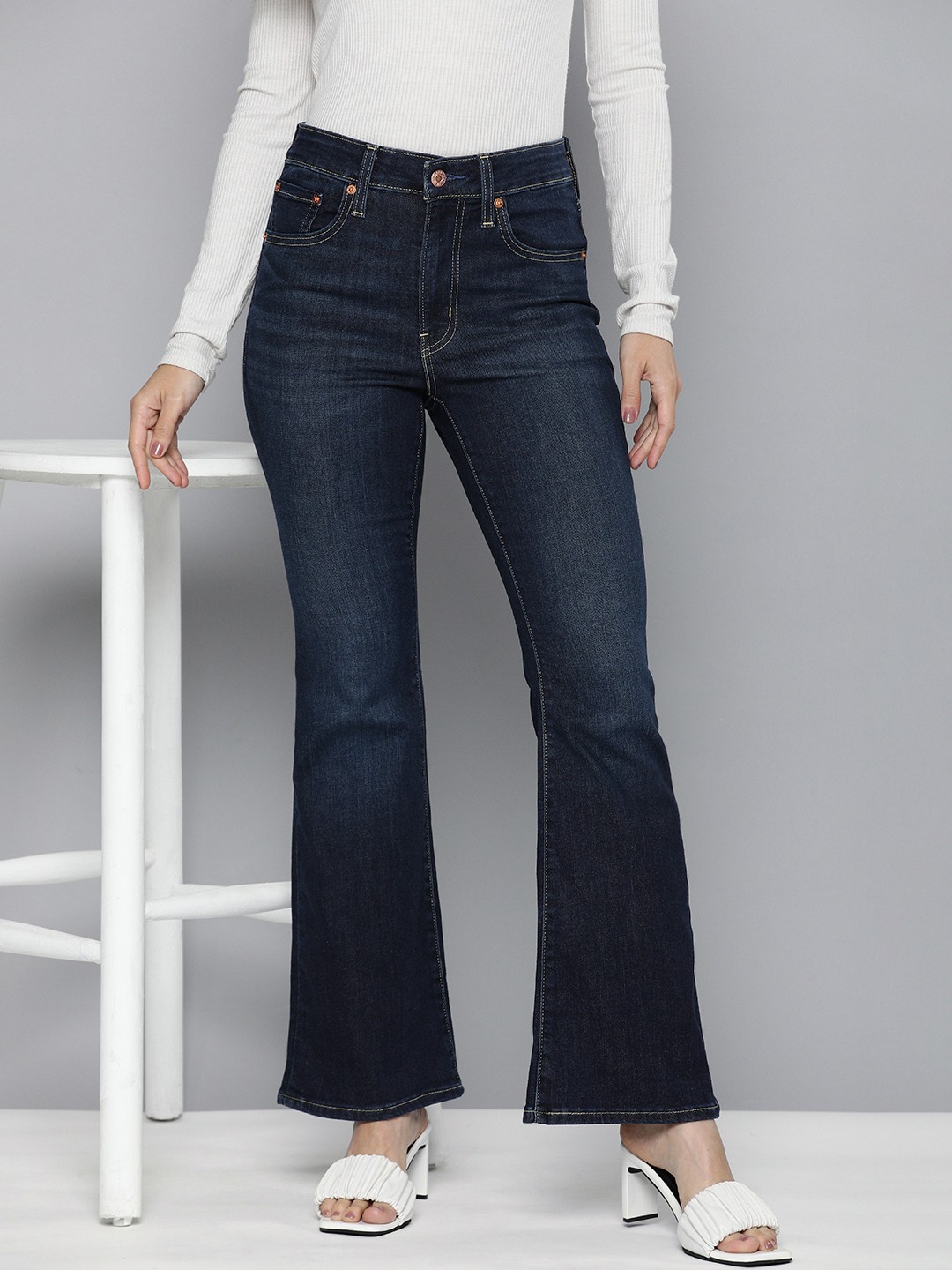 

Levis Women 721 Skinny Flared High-Rise Light Fade Stretchable Jeans, Blue