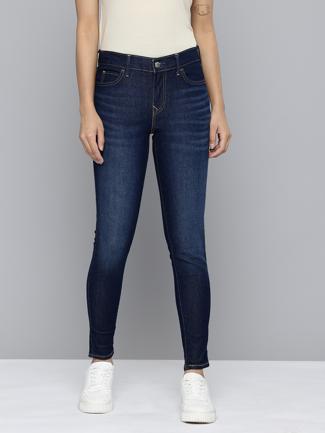 

Levis Women 710 Light Fade Super Skinny Fit Jeans, Navy blue