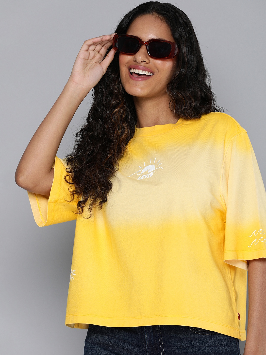 

Levis Ombre Printed Drop-Shoulder Sleeves Pure Cotton Boxy T-shirt, Yellow