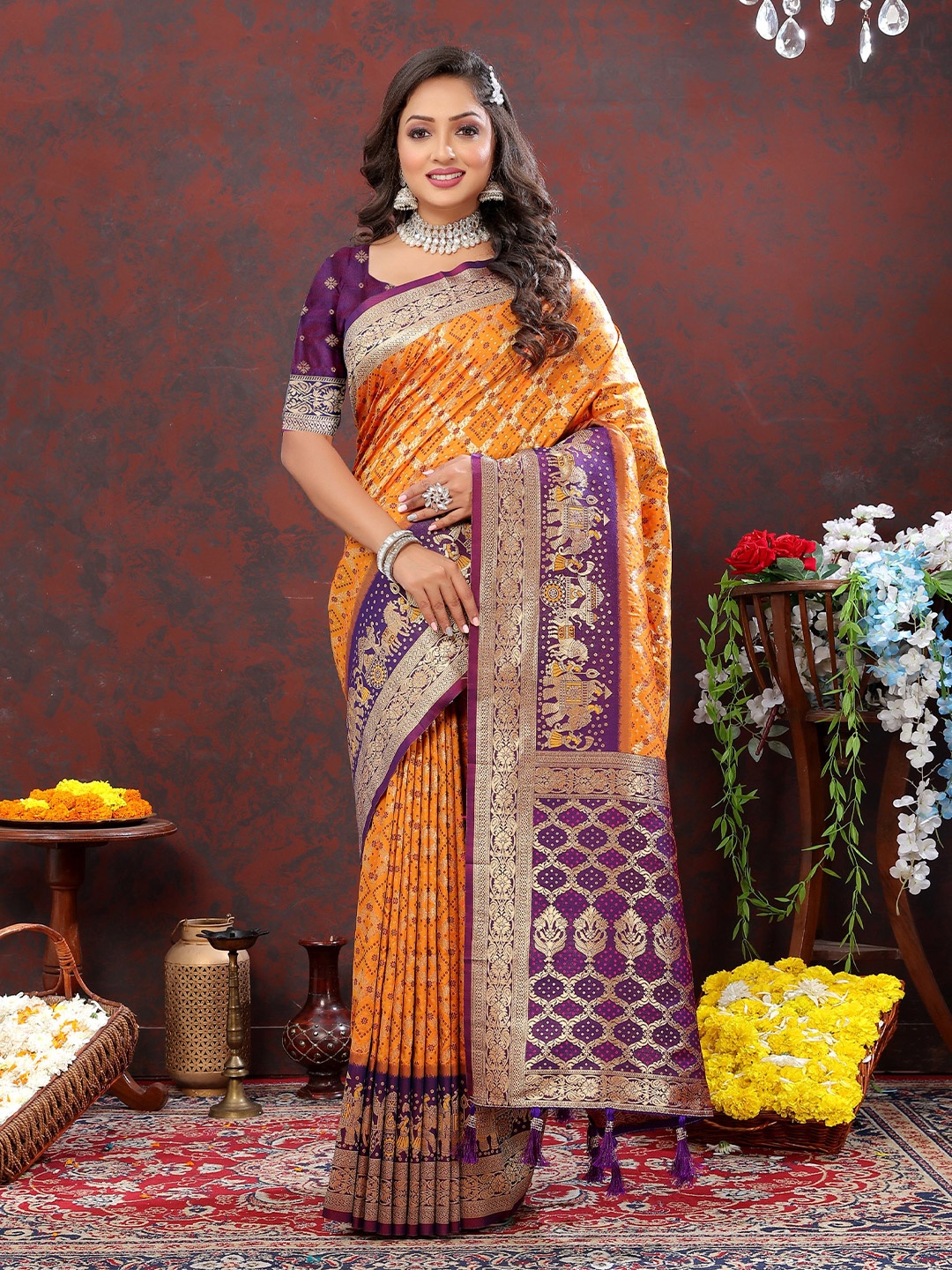 

NIWAA Zari Pure Silk Patola Saree, Orange