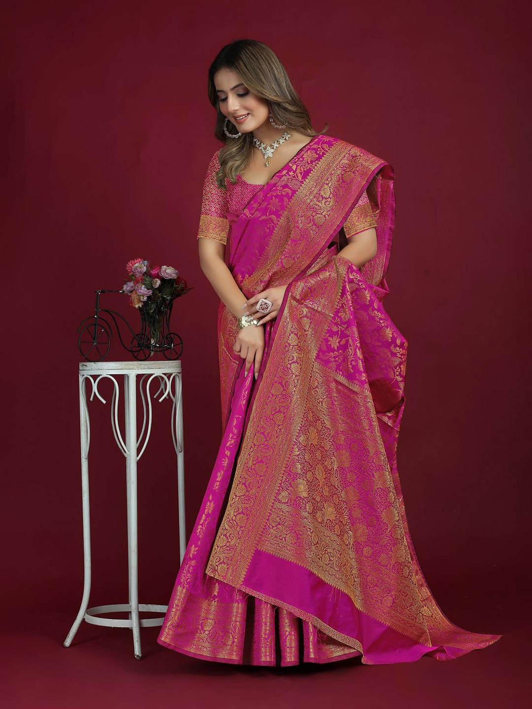 

PATIALAPICKS Woven Design Zari Pure Silk Heavy Work Kanjeevaram Saree, Pink