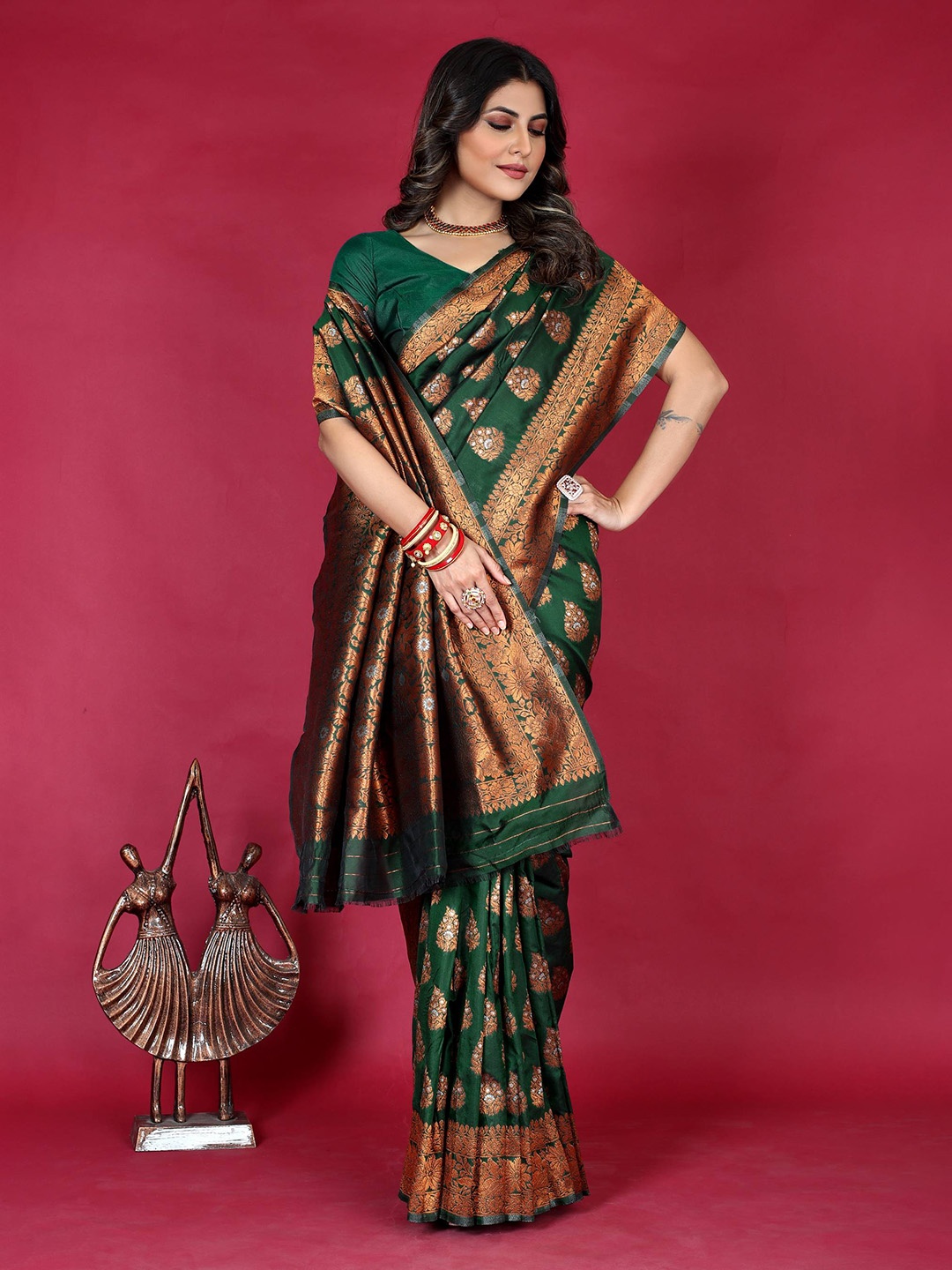 

PATIALAPICKS Ethnic Motifs Woven Design Zari Pure Silk Kanjeevaram Saree, Green