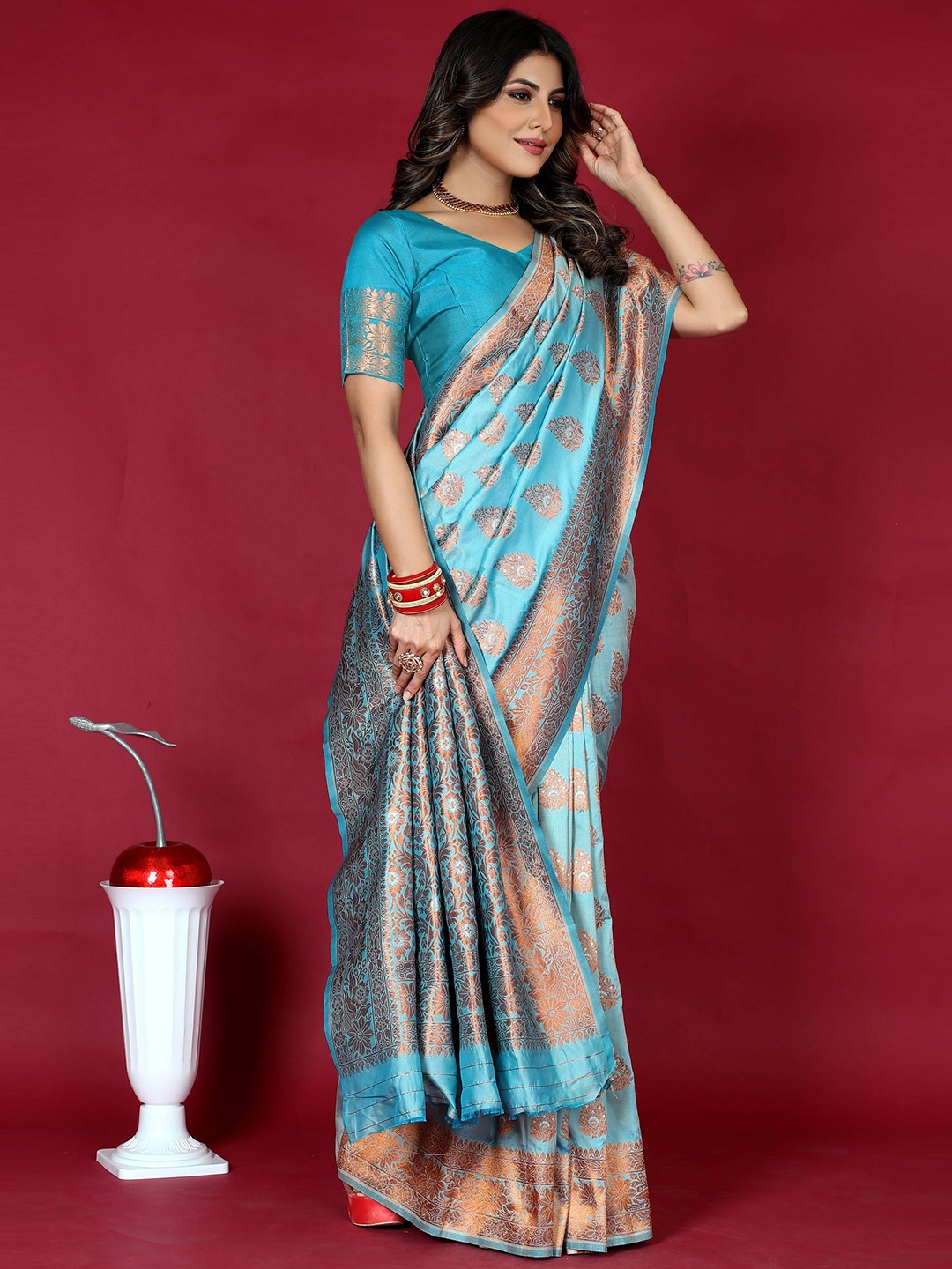 

PATIALAPICKS Ethnic Motifs Woven Design Zari Pure Silk Kanjeevaram Saree, Blue