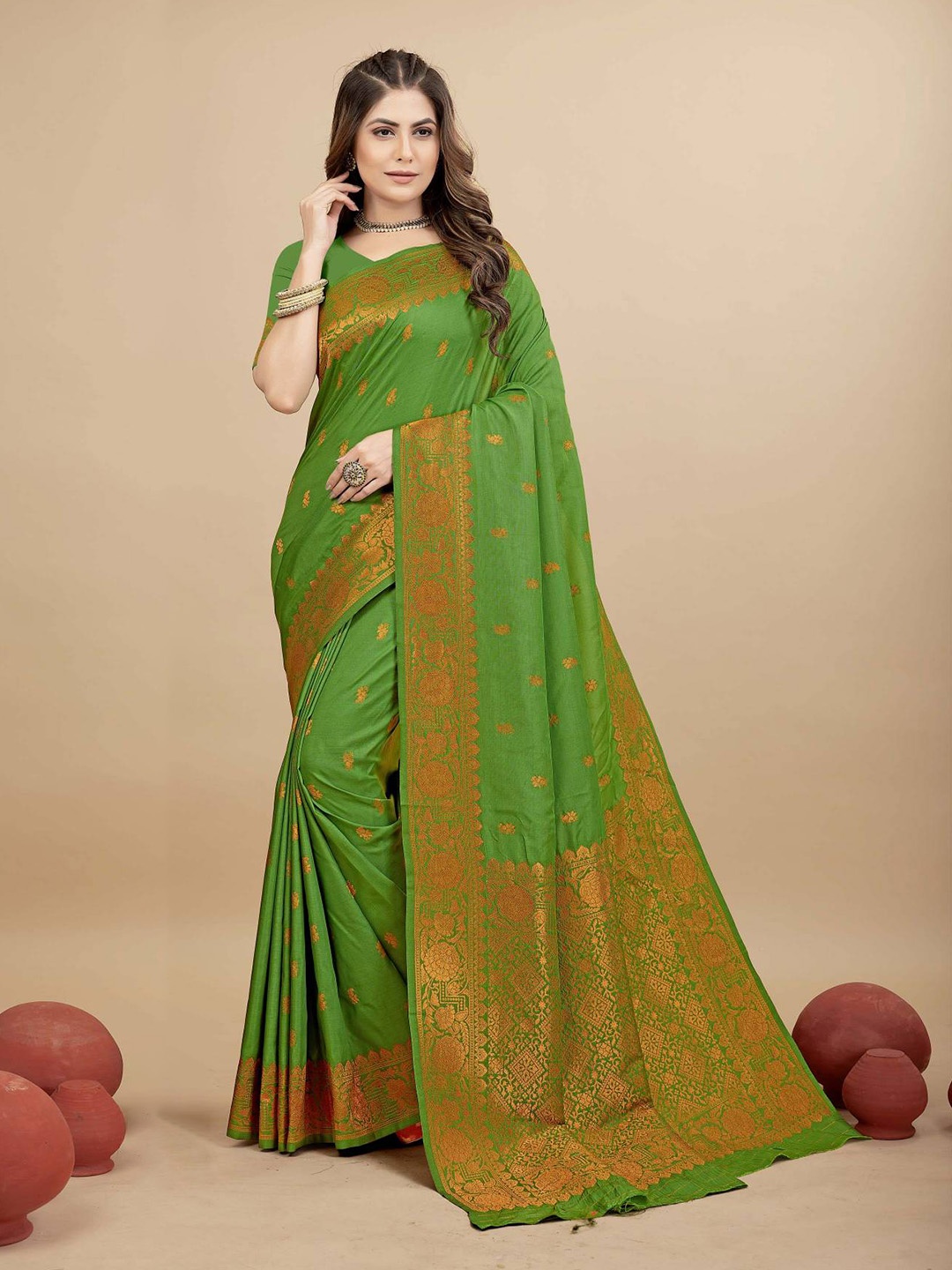 

PATIALAPICKS Ethnic Motifs Woven Design Zari Pure Silk Kanjeevaram Saree, Green