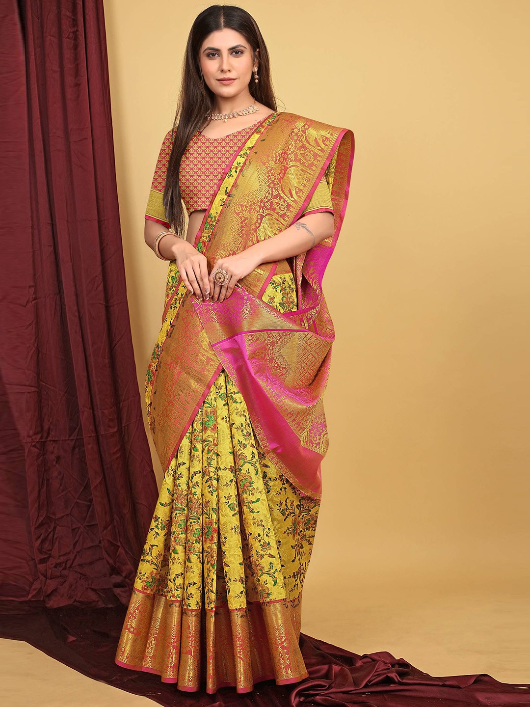 

PATIALAPICKS Woven Design Zari Pure Silk Heavy Work Kanjeevaram Saree, Yellow