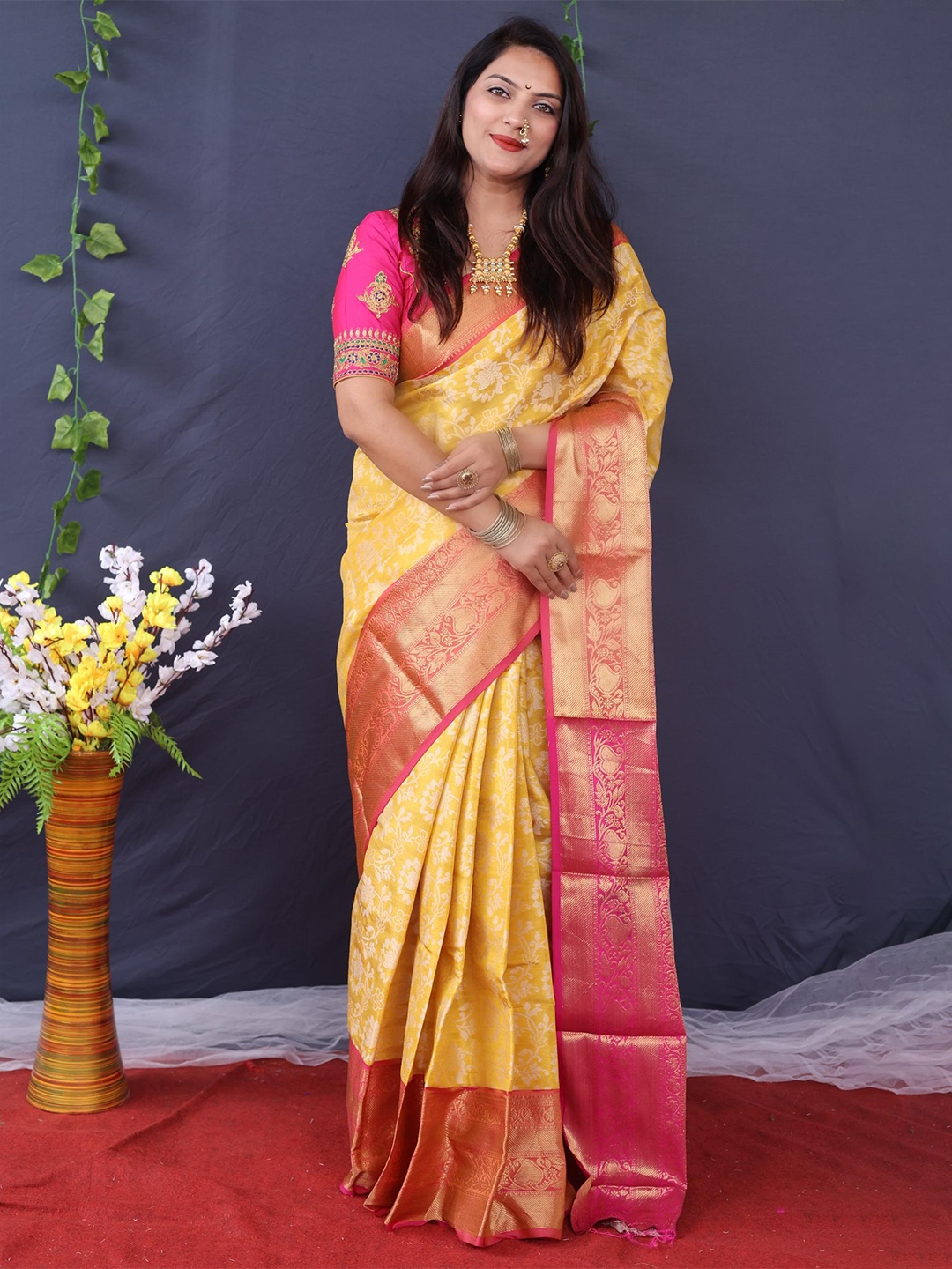 

PATIALAPICKS Woven Design Zari Pure Silk Heavy Work Kanjeevaram Saree, Yellow