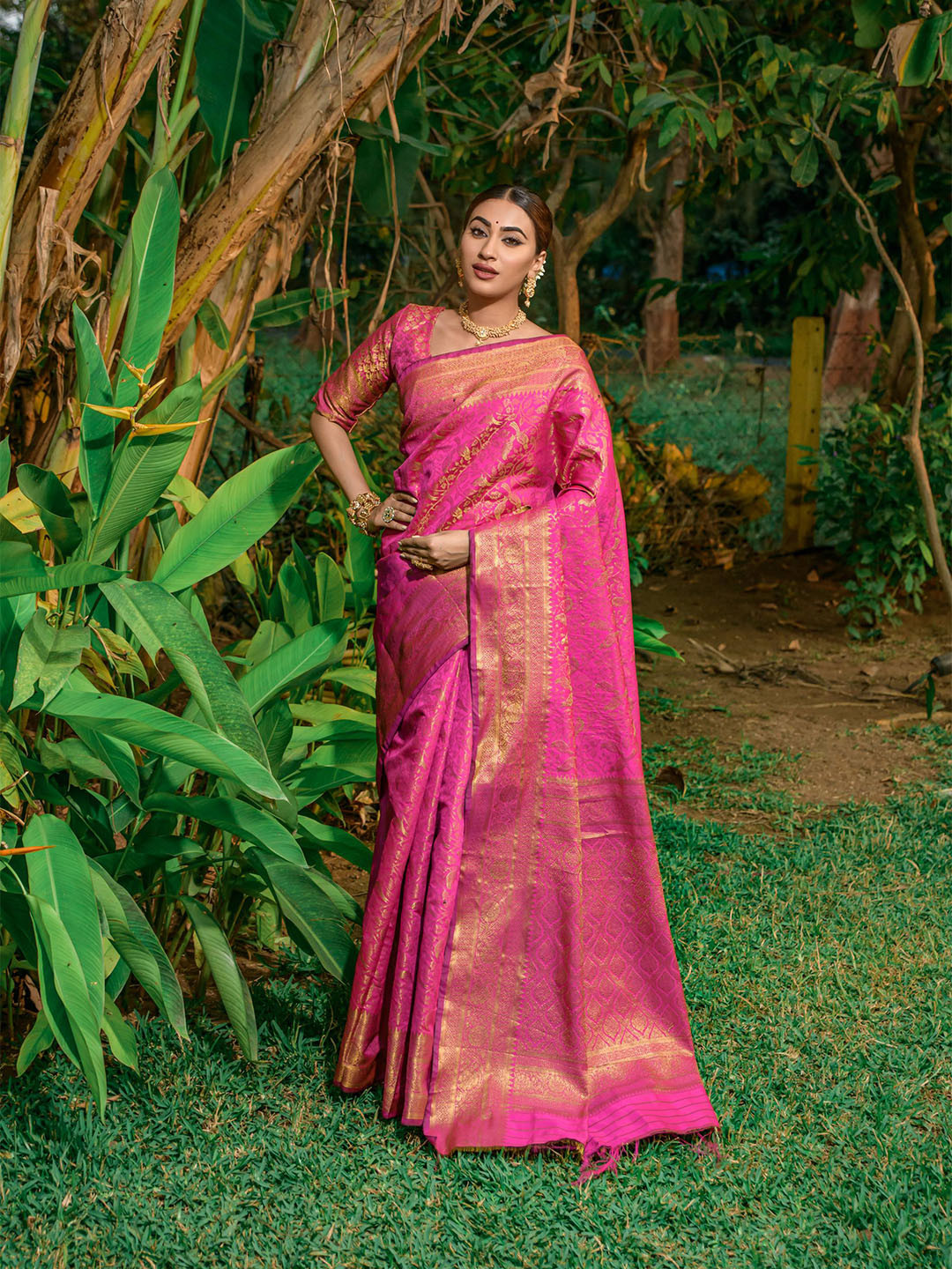 

PATIALAPICKS Woven Design Zari Pure Silk Heavy Work Kanjeevaram Saree, Pink