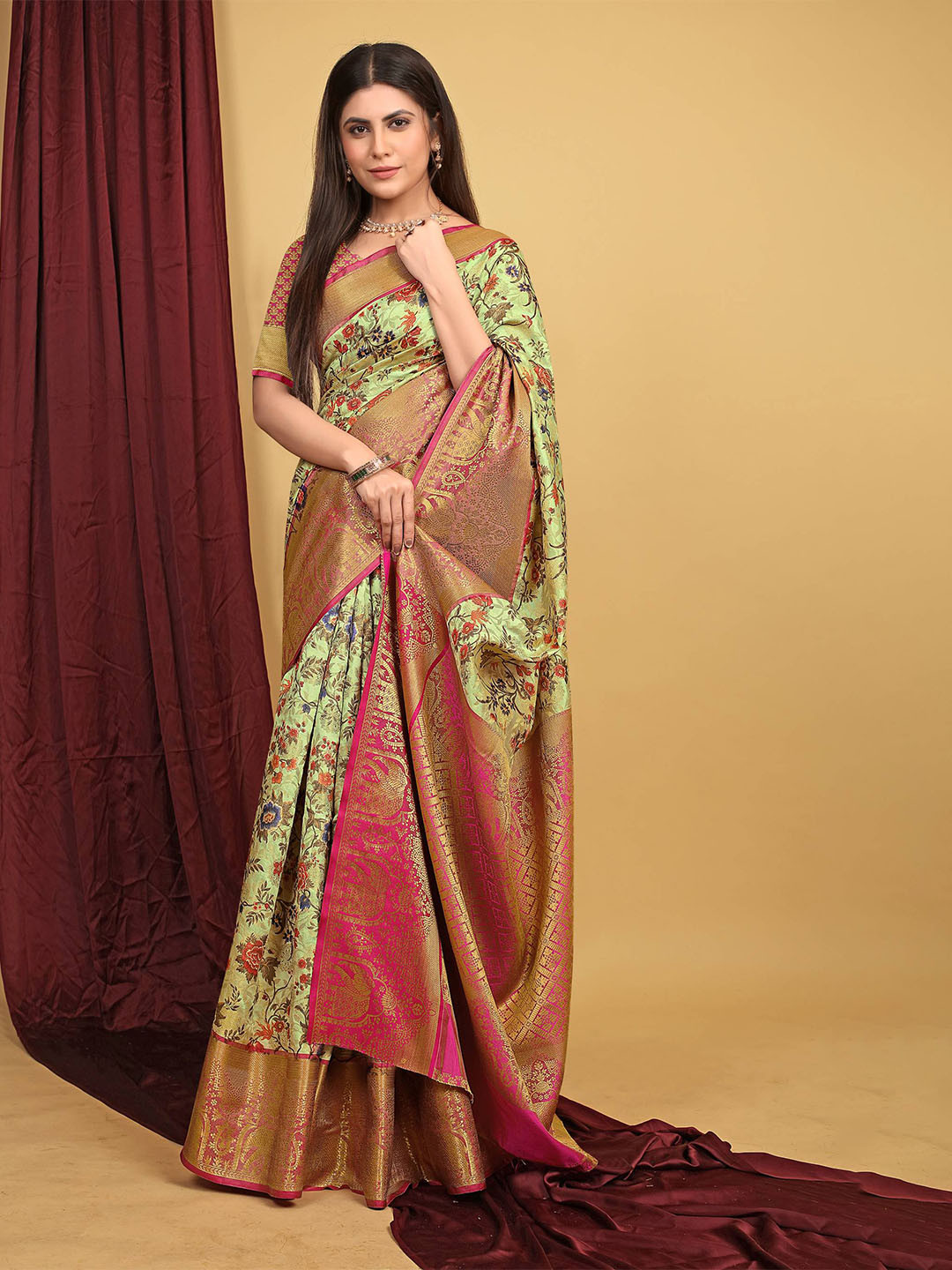 

PATIALAPICKS Ethnic Woven Design Zari Pure Silk Heavy Work Kanjeevaram Saree, Lime green