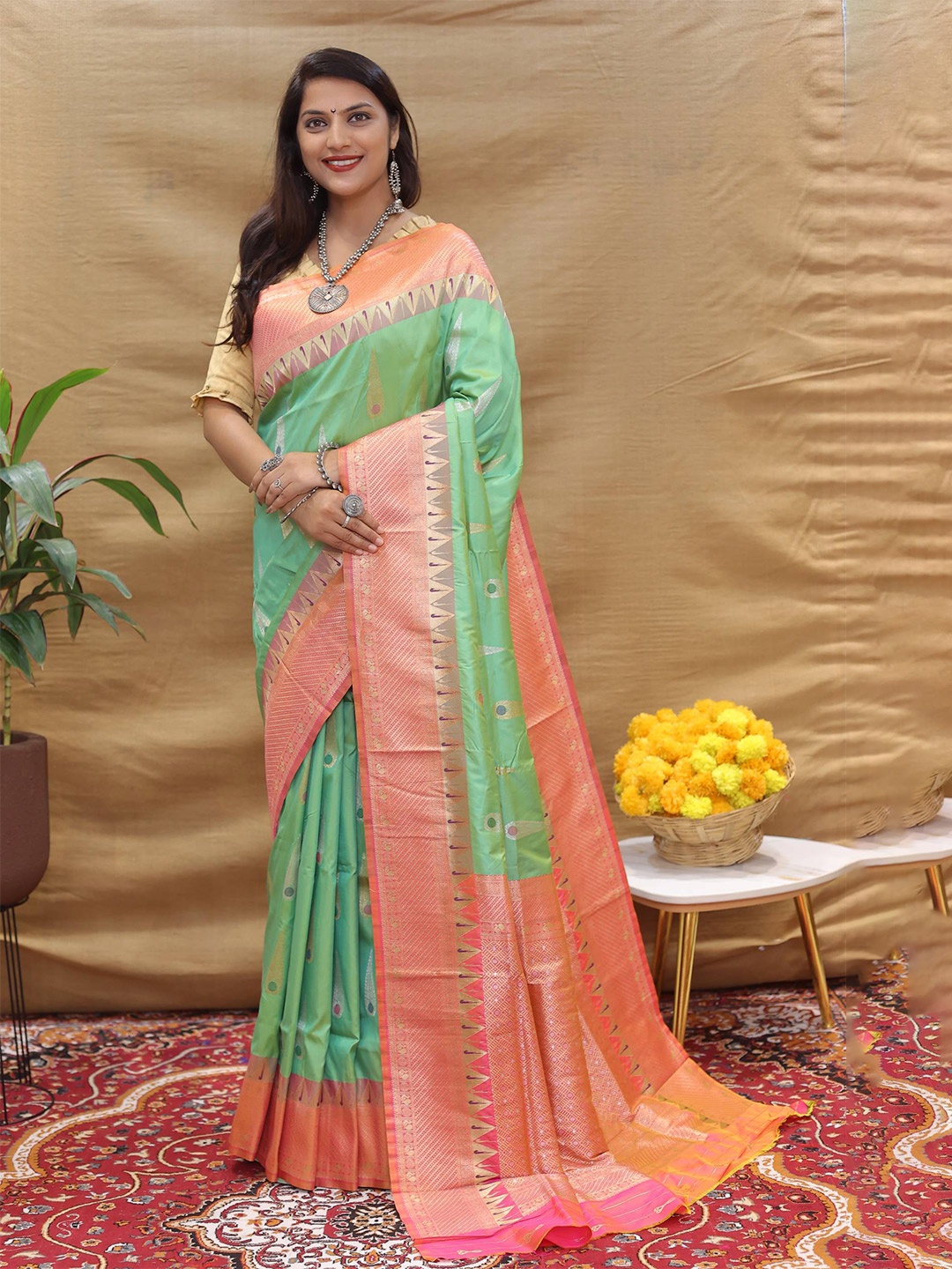 

PATIALAPICKS Zari Woven Design Pure Silk Kanjeevaram Saree, Green