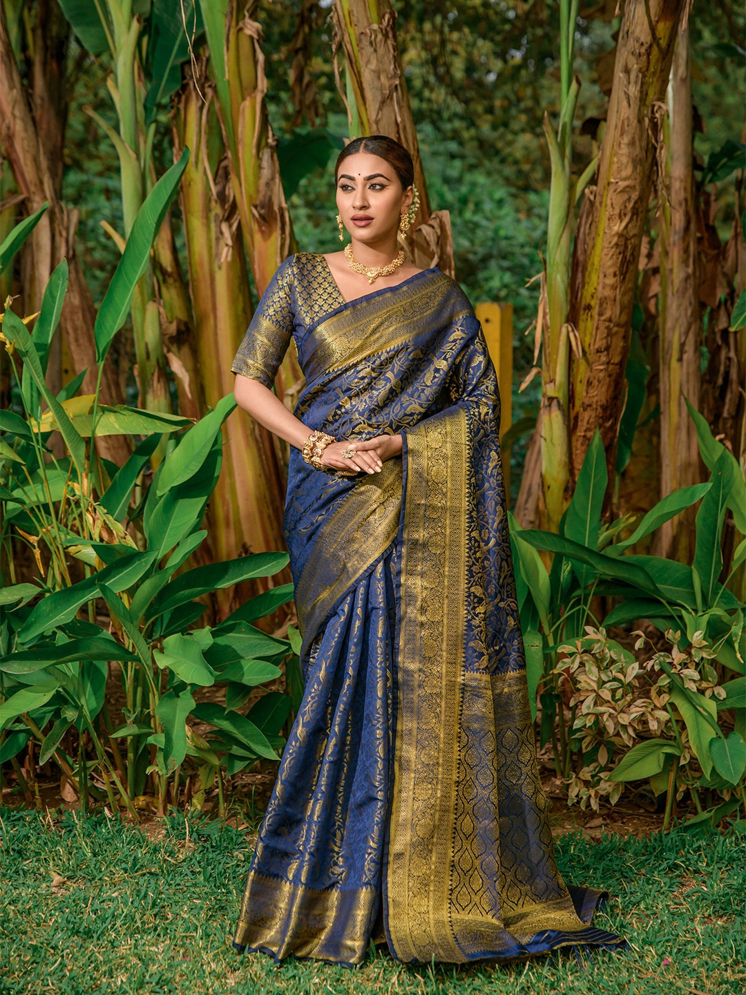 

PATIALAPICKS Zari Woven Design Pure Silk Kanjeevaram Saree, Navy blue