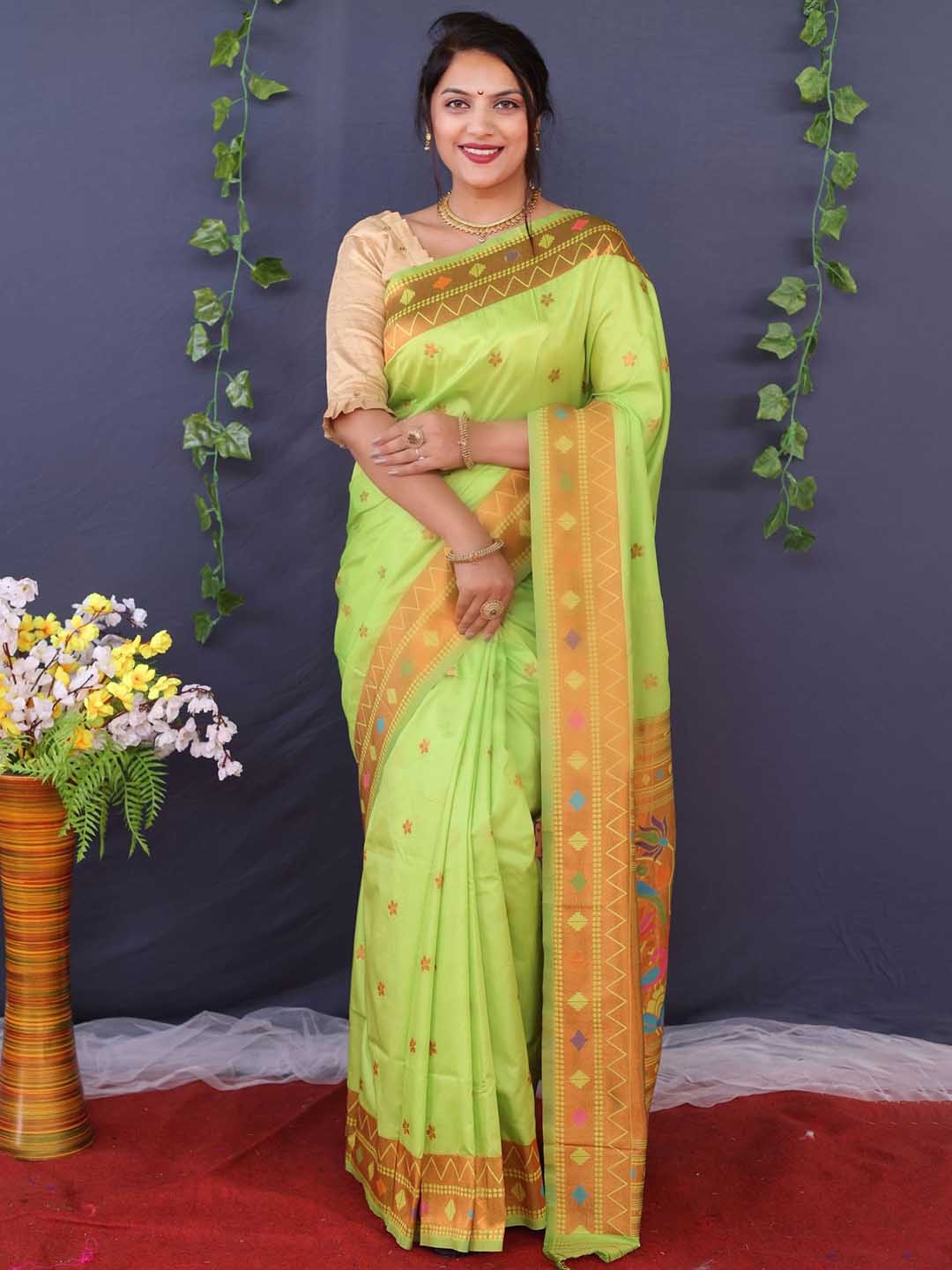 

PATIALAPICKS Ethnic Motifs Zari Woven Design Pure Silk Kanjeevaram Saree, Lime green