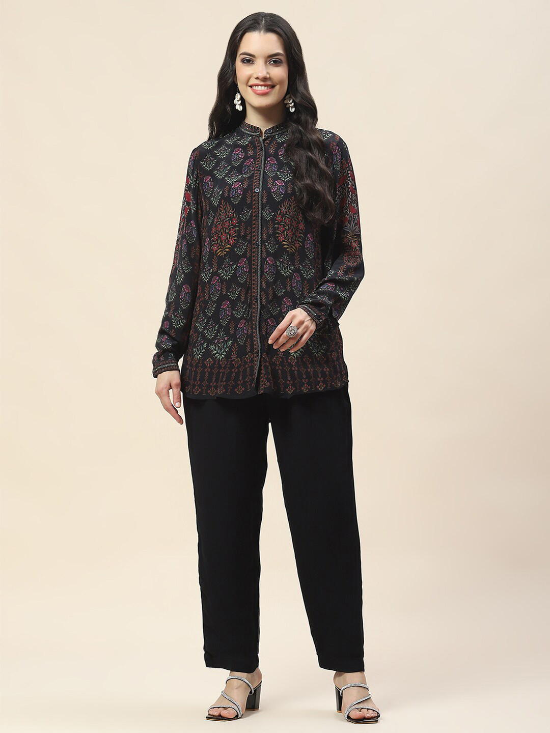 

Meena Bazaar Ethnic Motifs Long Printed Sleeves Mandarin Collar A-Line Crepe Kurta, Black