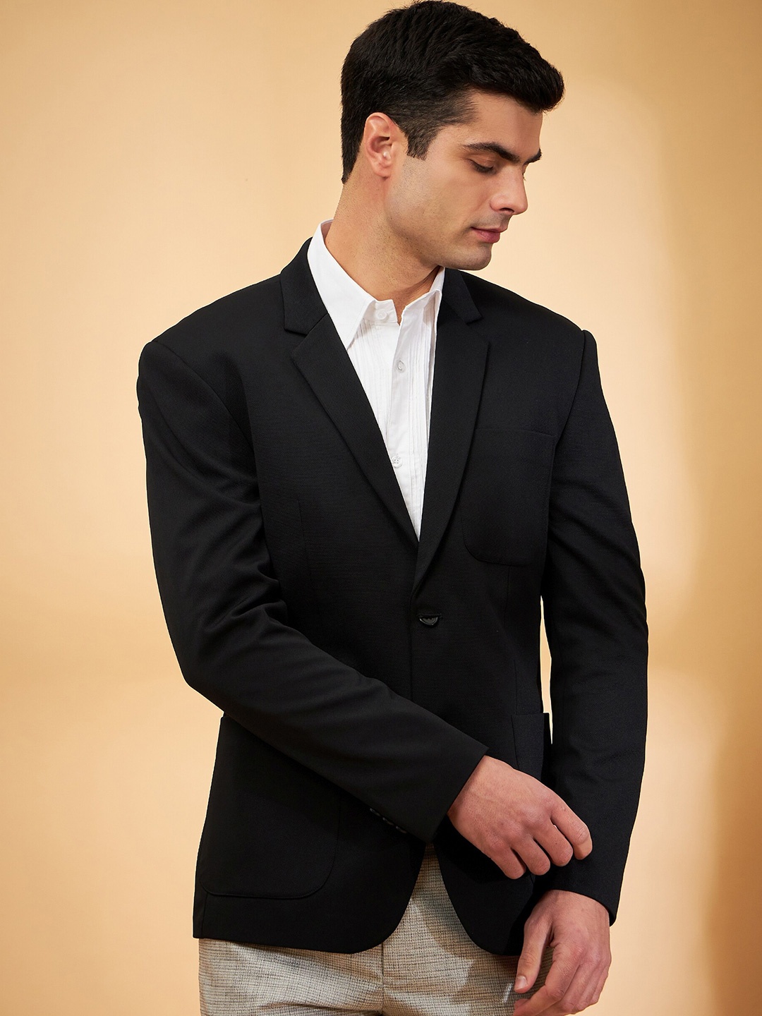 

DENNISON Notch Lapel Collar Single-Breasted Blazer, Black