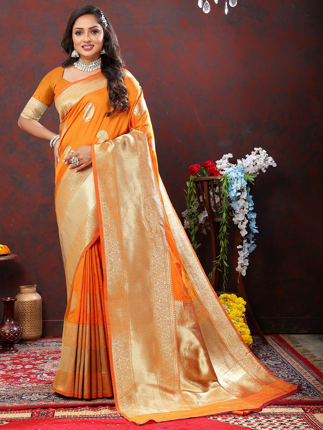 

NIWAA Paisley Zari Banarasi Saree, Orange