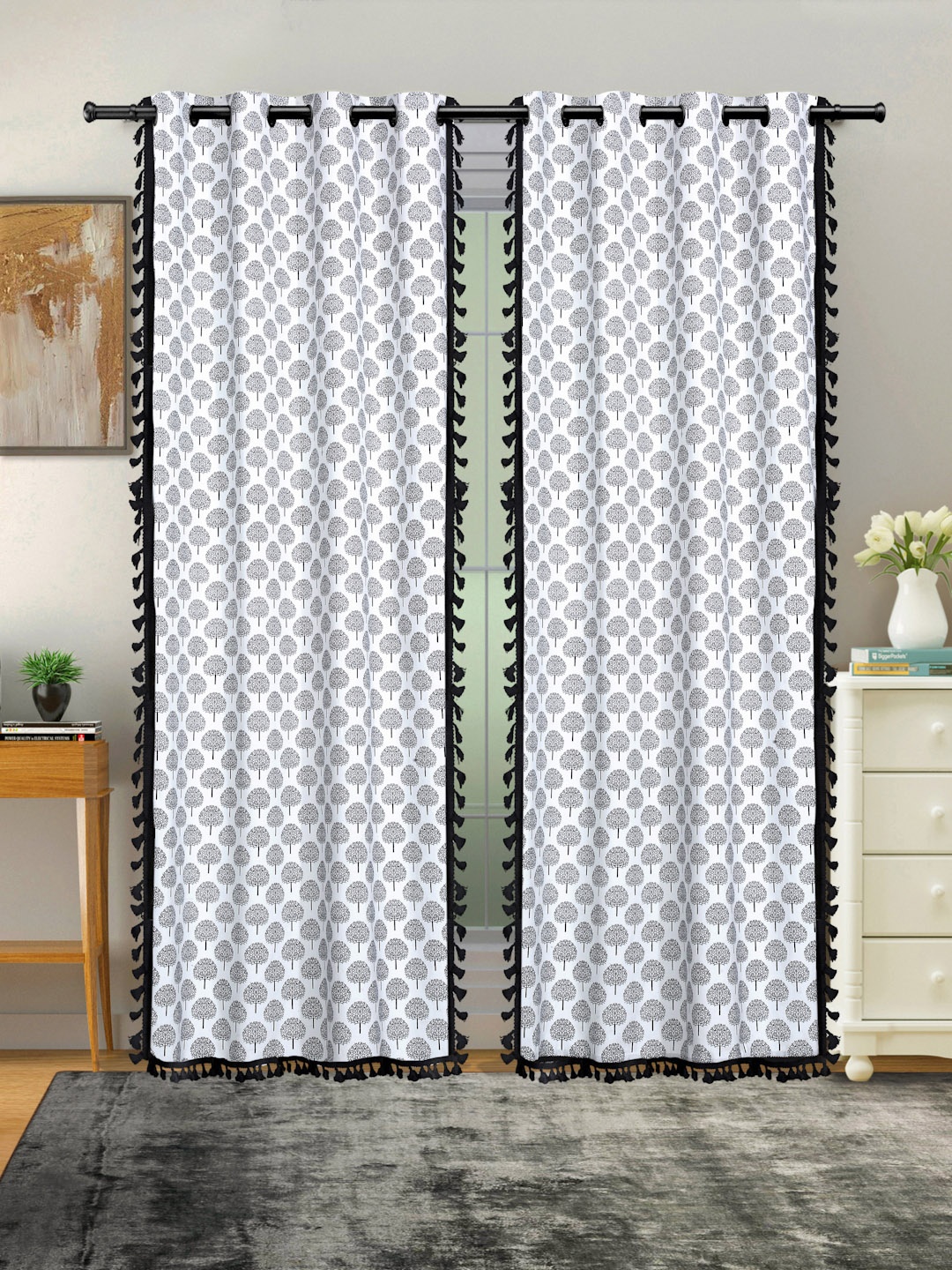 Cortina White & Grey 2 Pcs Floral Room Darkening Cotton Door Curtains