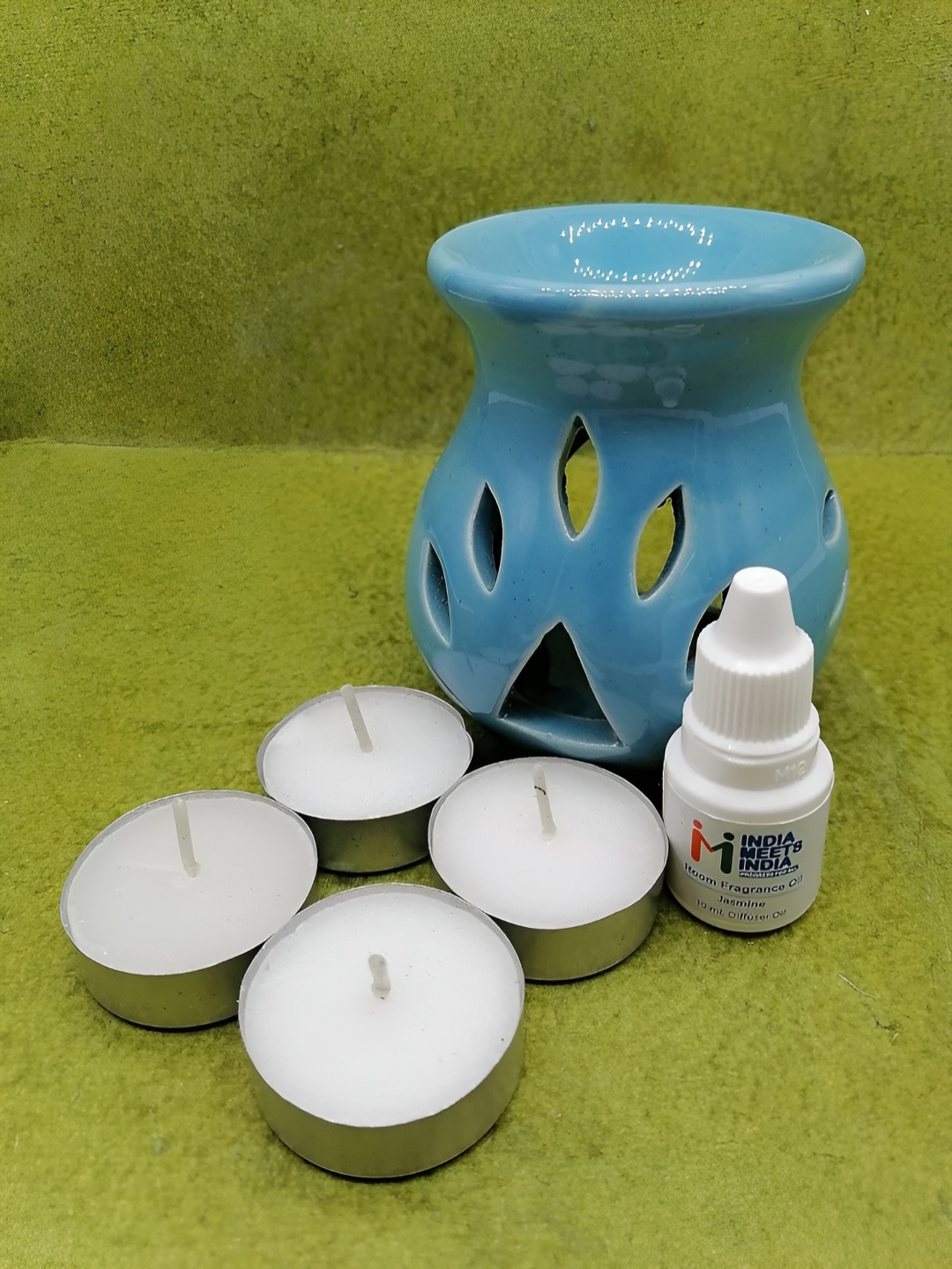 

INDIA MEETS INDIA Blue & White 6 Pieces Textured Home Fragrance Set