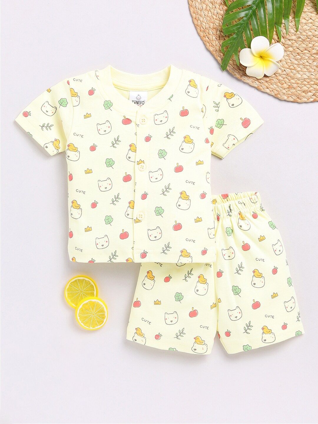 

Moms Love Girls Graphic Printed Cotton Shirt with Shorts, Yellow