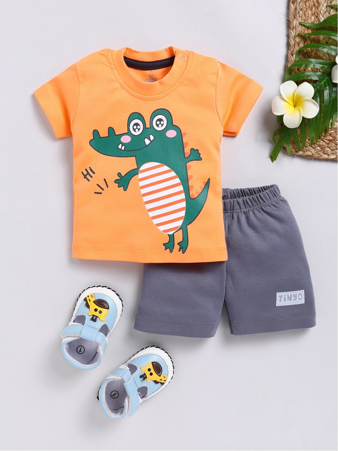 

Moms Love Boys Graphic Printed Cotton T-shirt with Shorts, Orange