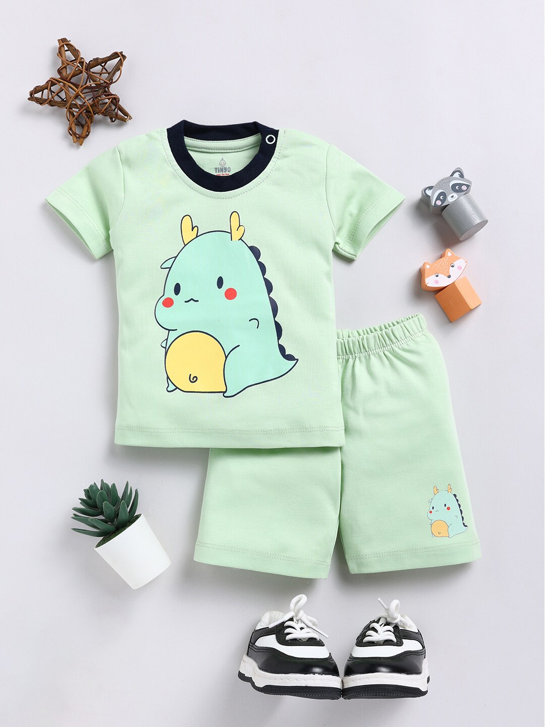 

Moms Love Boys Graphic Printed Pure Cotton T-shirt with Shorts, Green