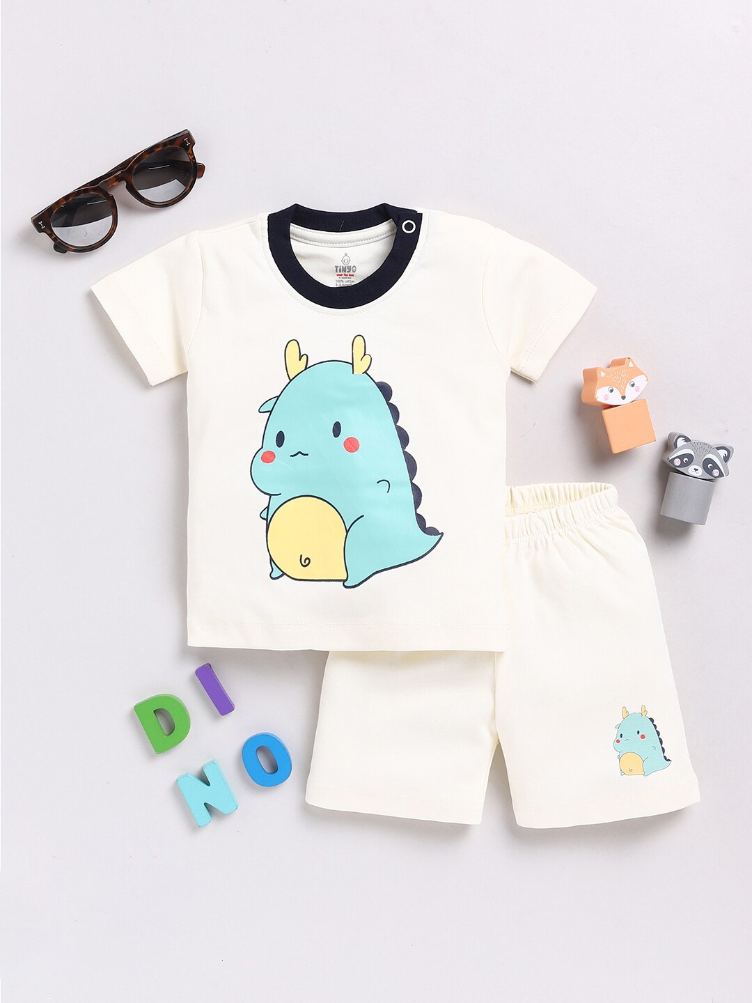 

Moms Love Boys Graphic Printed Cotton T-shirt with Shorts, Cream