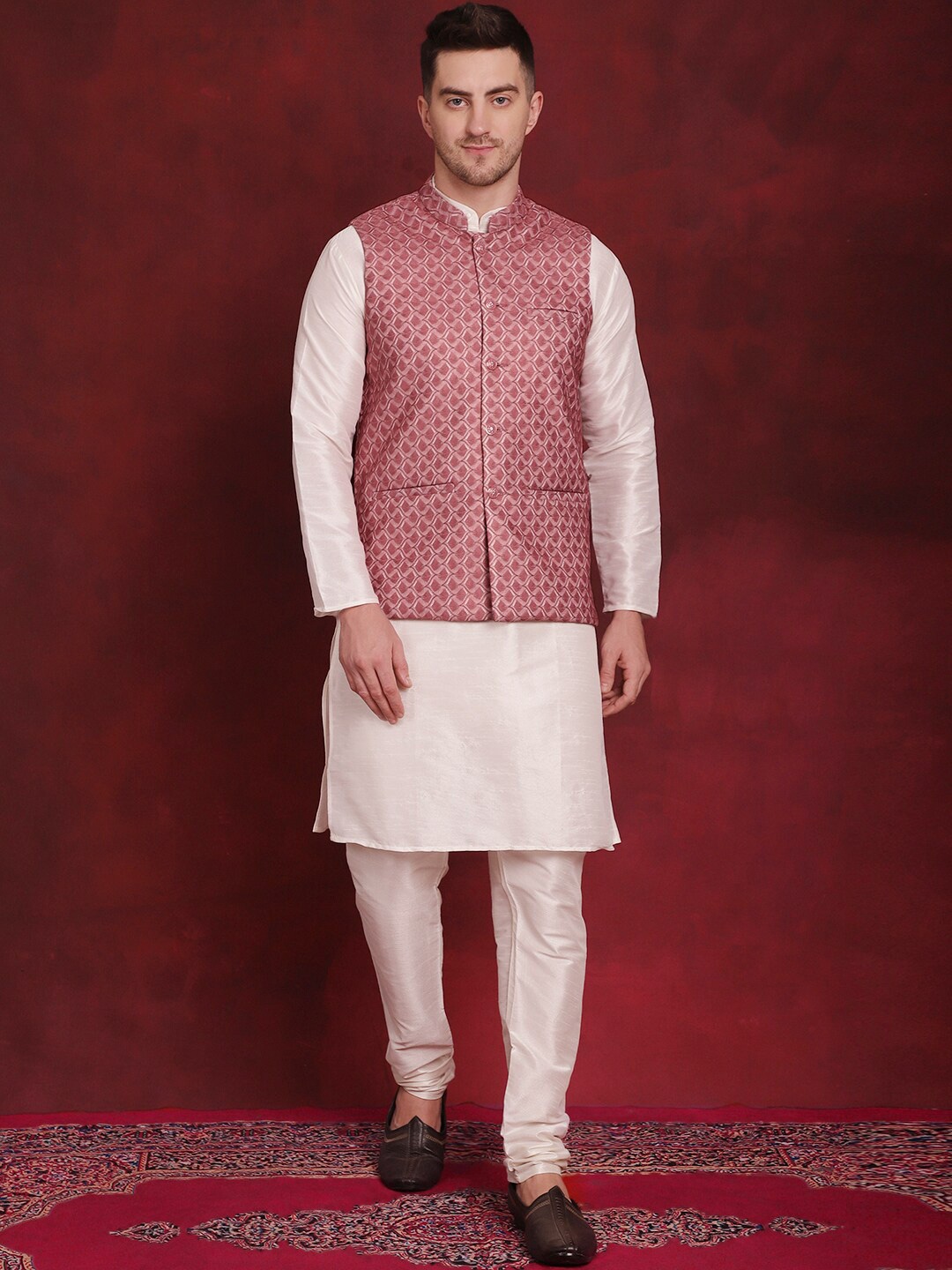 

Jompers Woven Design Kurta With Pyjama & Nehru Jacket, Coral
