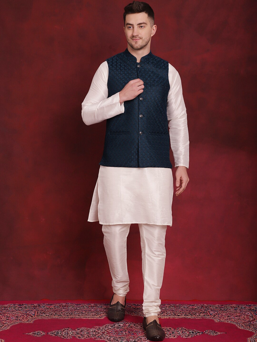 

Jompers Woven Design Kurta With Pyjama & Nehru Jacket, Blue
