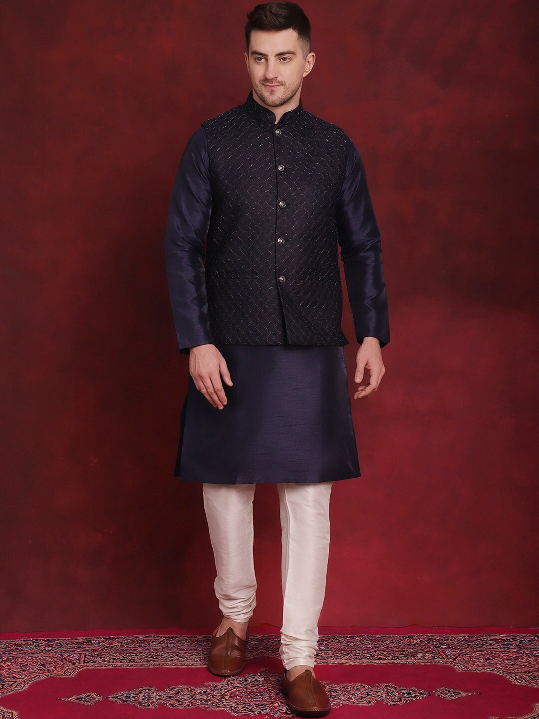 

Jompers Woven Design Mandarin Collar Knee Length Long Sleeves Kurta with Churidar, Navy blue