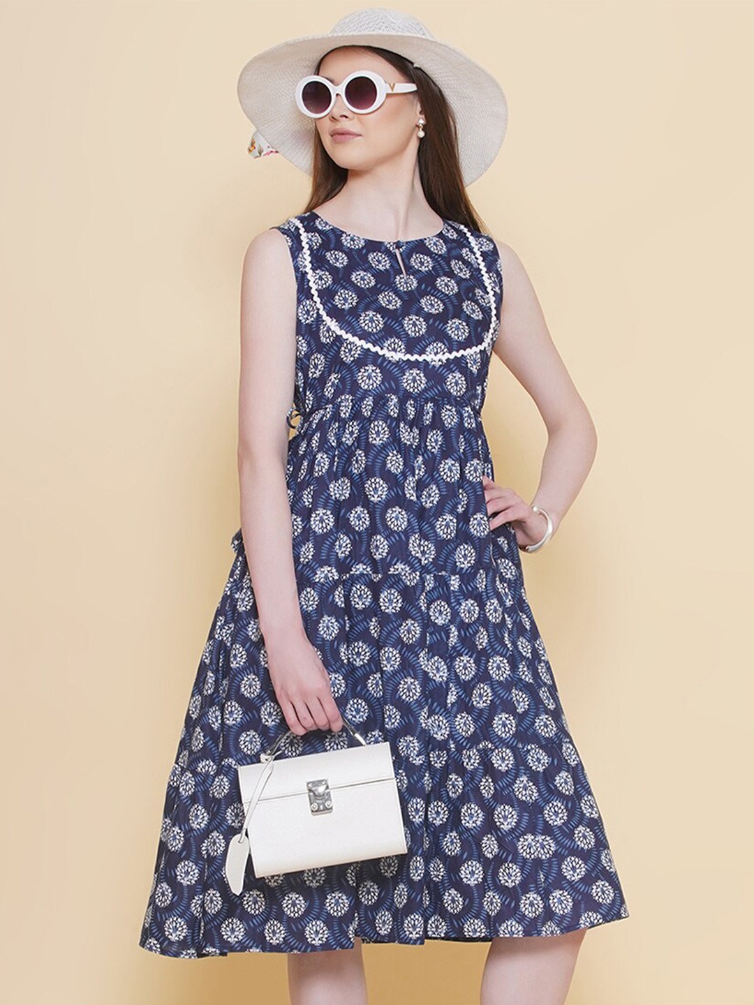 

Modish Couture Print Sleeveless Dress, Navy blue