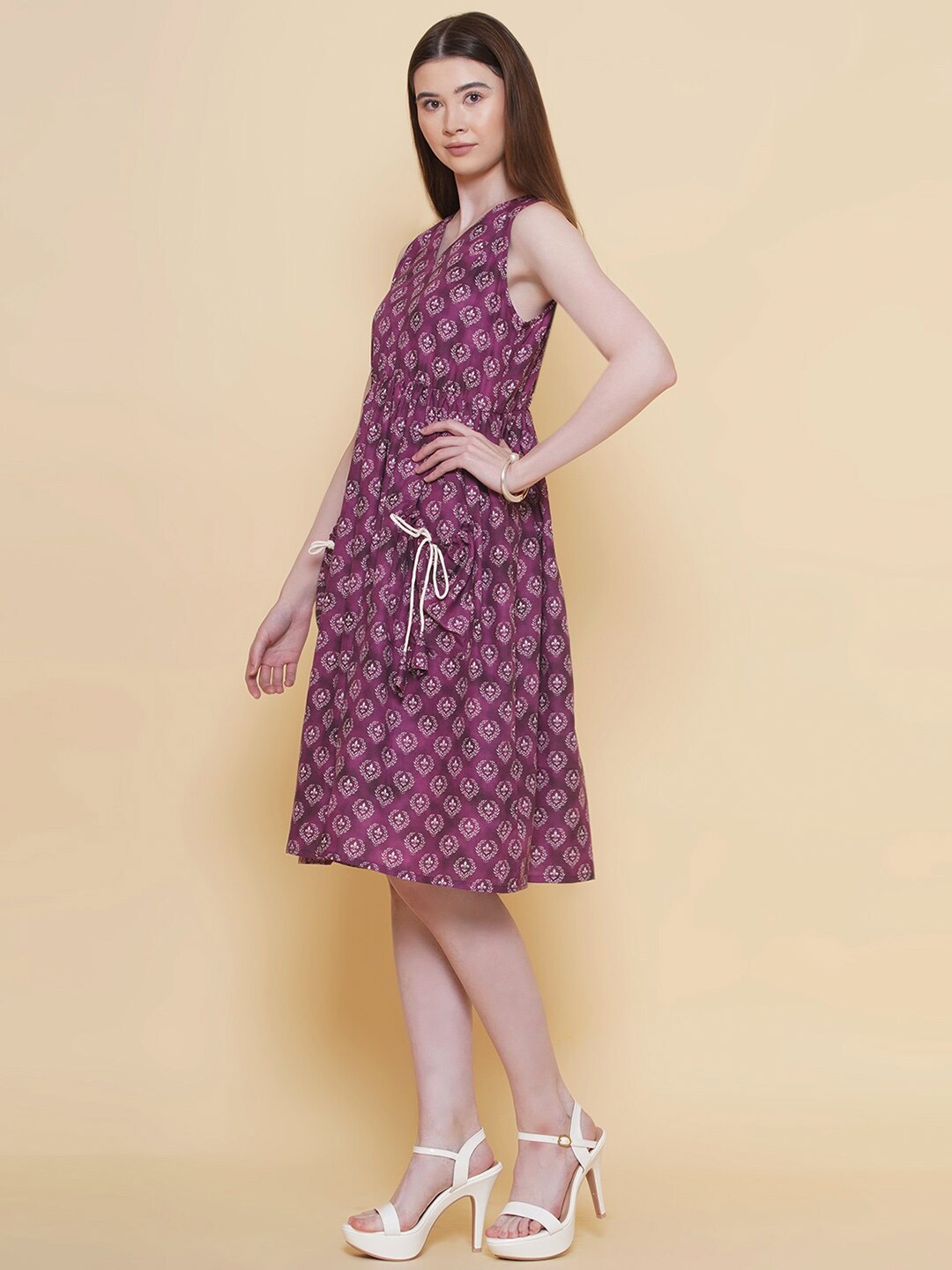 

Modish Couture V-neck Sleeveless Ethnic Print Knee Length A-line Dress, Purple