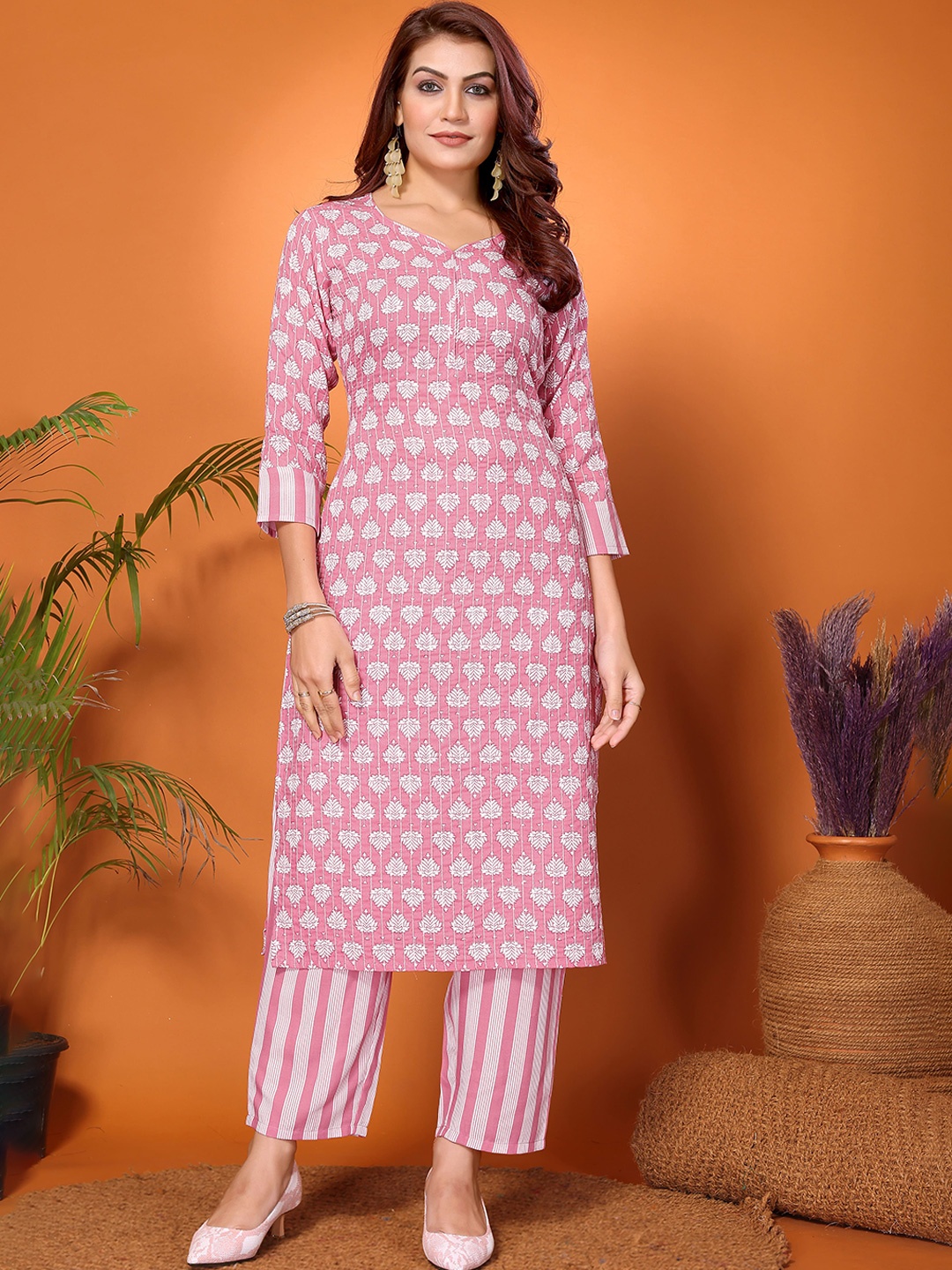 

KALINI Floral Printed Round Neck Straight Kurta with Trousers, Pink