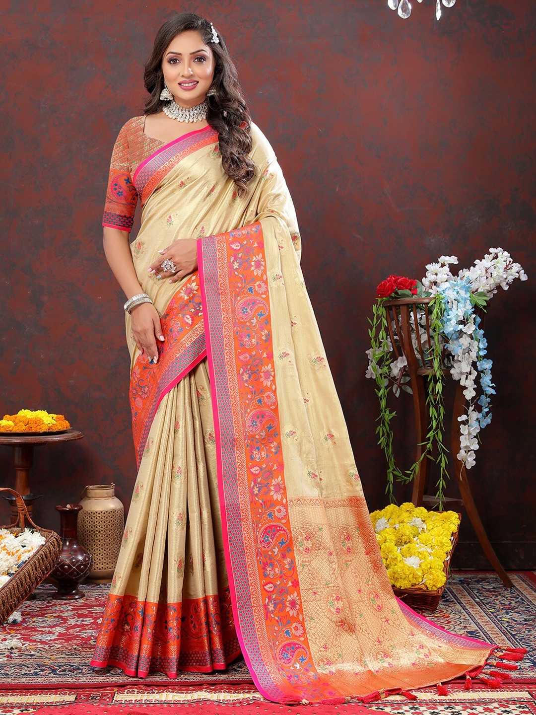 

KALINI Ethnic Motifs Woven Design Zari Art Silk Kanjeevaram Saree, Cream
