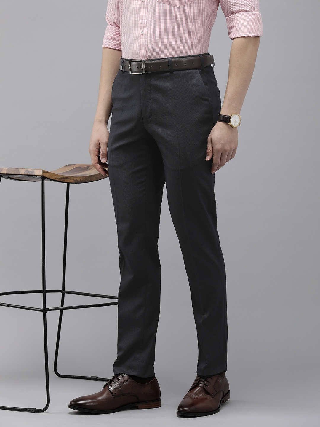 

Park Avenue Men Neo Fit Textured Formal Trousers, Navy blue