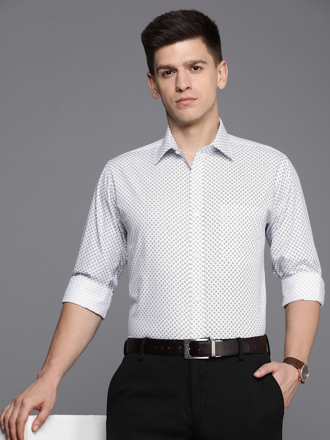 

Raymond Men Slim Fit Pure Cotton Printed Formal Shirt, White