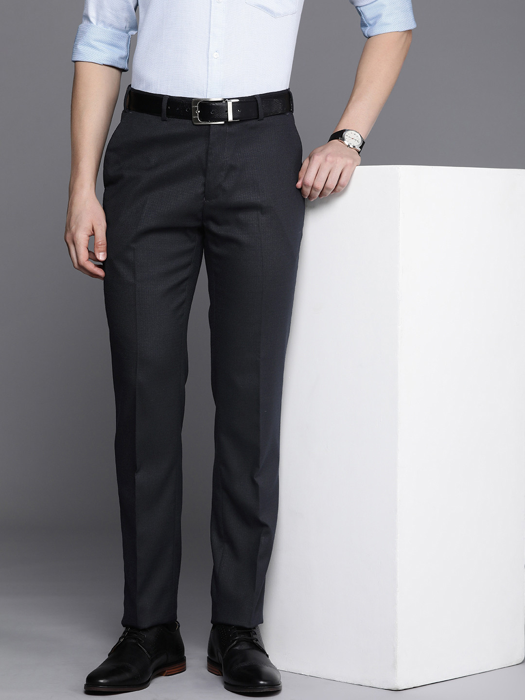 

Raymond Men Checked Slim Fit Formal Trousers, Navy blue
