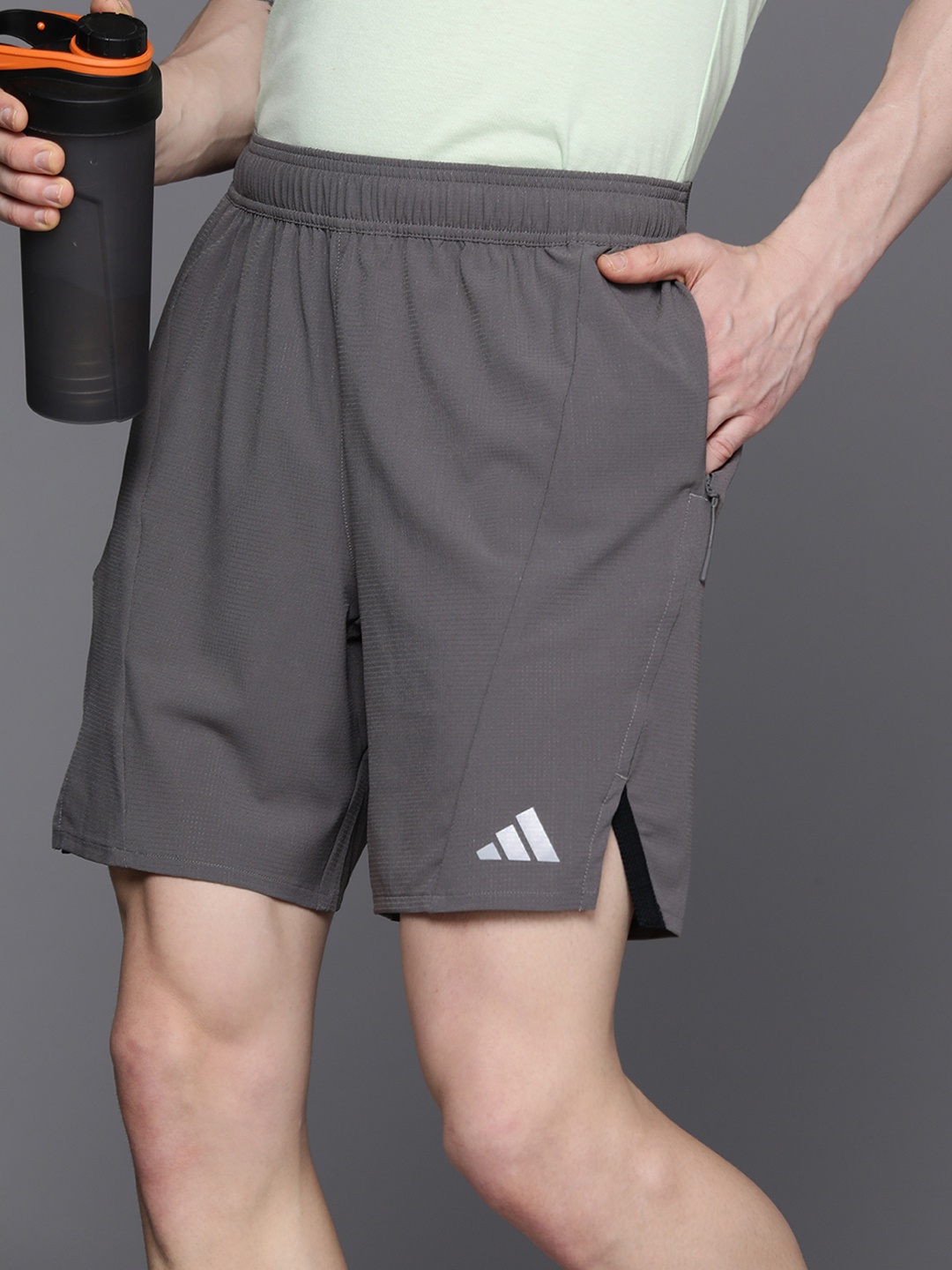 

ADIDAS Men D4T Heat Ready Training Shorts, Charcoal