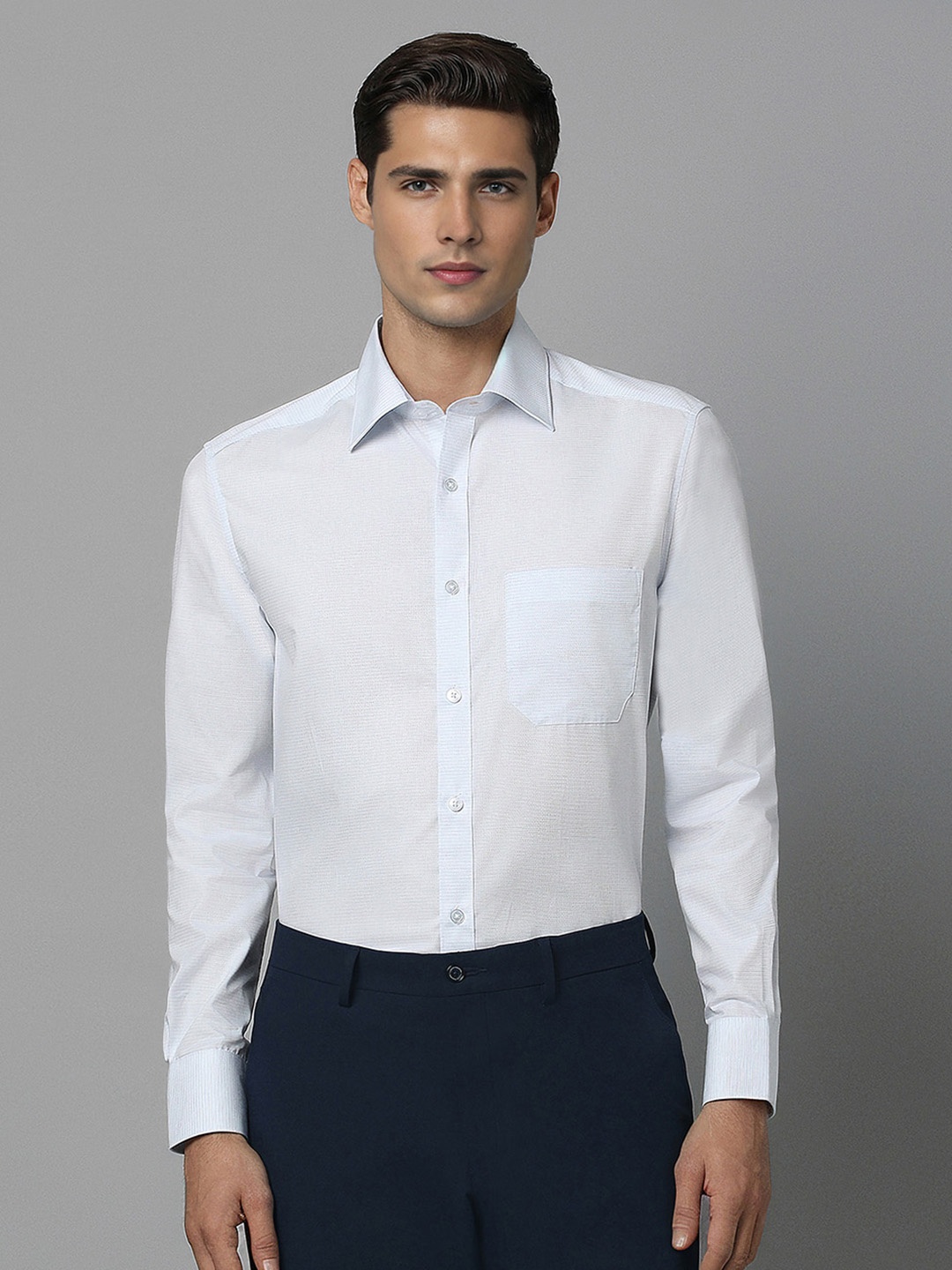 

Louis Philippe Regular Fit Long Sleeves Spread Collar Cotton Formal Shirt, Blue